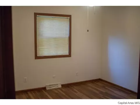 142 Glen Aire Dr, Springfield, IL 62703 photo 10