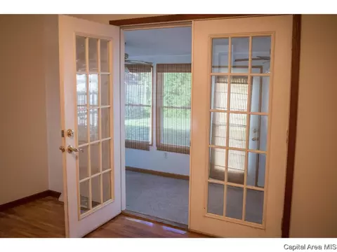 142 Glen Aire Dr, Springfield, IL 62703 photo 16