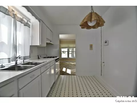 1936 Marland St, Springfield, IL 62702 photo 6
