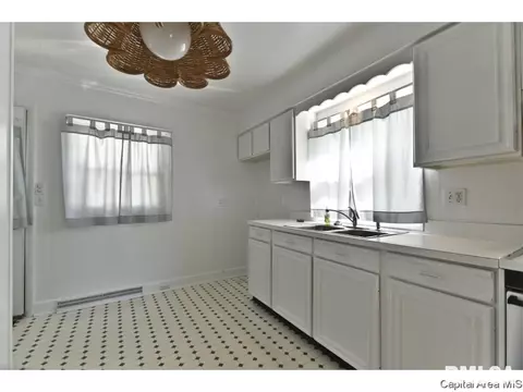 1936 Marland St, Springfield, IL 62702 photo 7