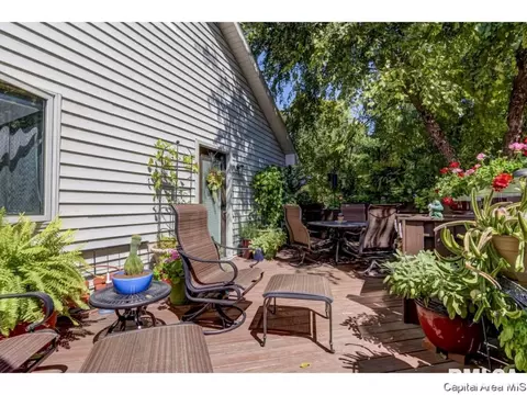 110 Country Pl, Springfield, IL 62703 photo 2
