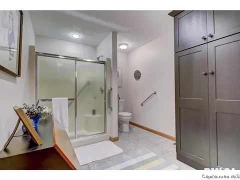 110 Country Pl, Springfield, IL 62703 photo 17