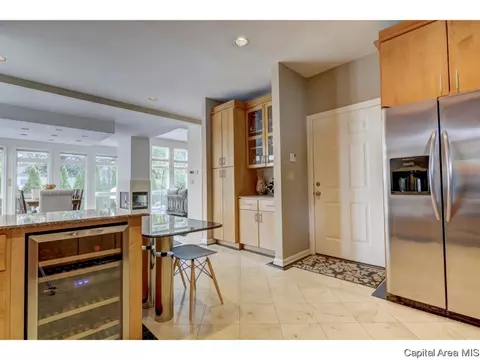2604 Hazelnut Dr, Springfield, IL 62704 photo 7