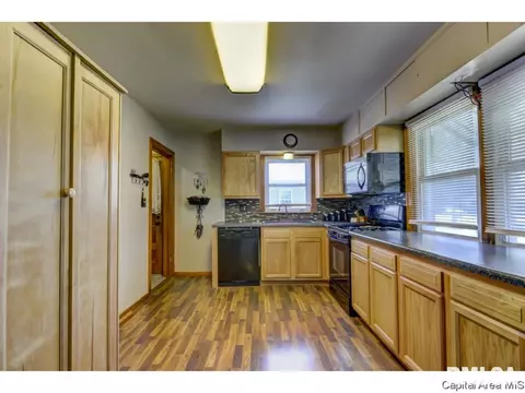 2825 E Sangamon Ave, Springfield, IL 62702 photo 6