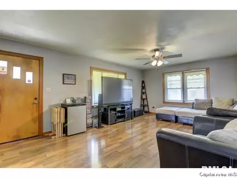 2825 E Sangamon Ave, Springfield, IL 62702 photo 7