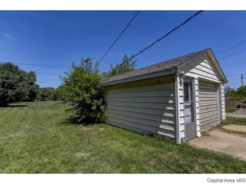 2825 E Sangamon Ave, Springfield, IL 62702 photo 11