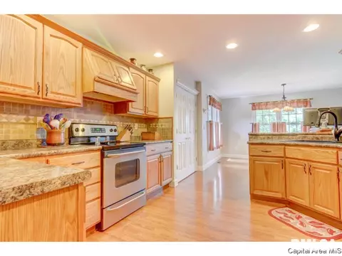 1805 Hidden Mill Dr, Springfield, IL 62711 photo 11