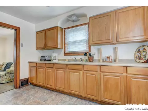 2636 Yale Blvd, Springfield, IL 62703 photo 10