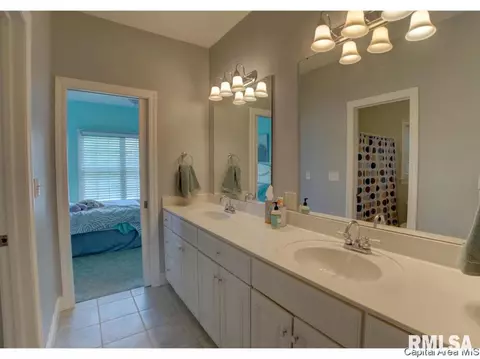 7521 Wentworth Dr, Springfield, IL 62711 photo 11