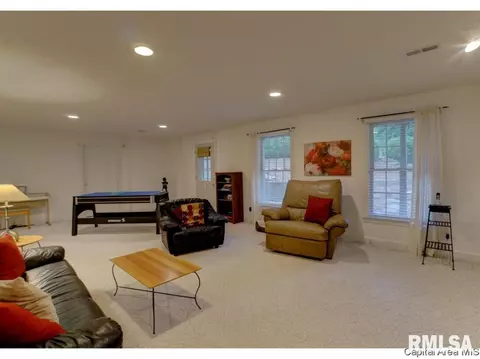 7521 Wentworth Dr, Springfield, IL 62711 photo 14