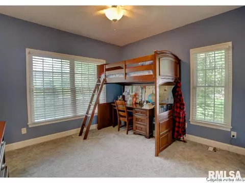 7521 Wentworth Dr, Springfield, IL 62711 photo 9