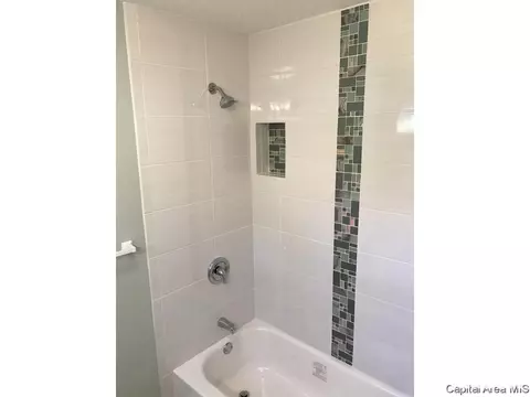 2804 S State St, Springfield, IL 62704 photo 6