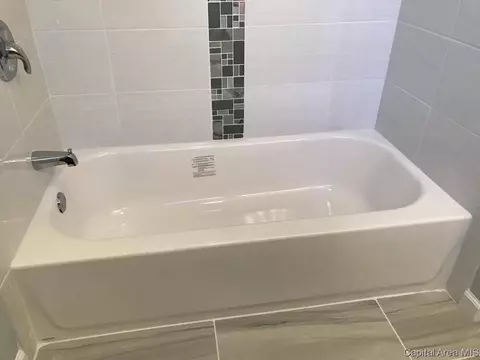 2804 S State St, Springfield, IL 62704 photo 5