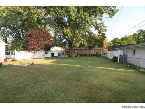 10 Stelte Ln, Springfield, IL 62702 photo 8