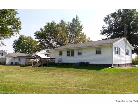 1558 Berwick Rd, Abingdon, IL 61410 photo 21