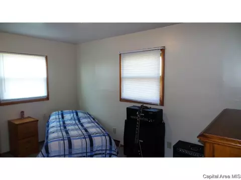 1558 Berwick Rd, Abingdon, IL 61410 photo 15