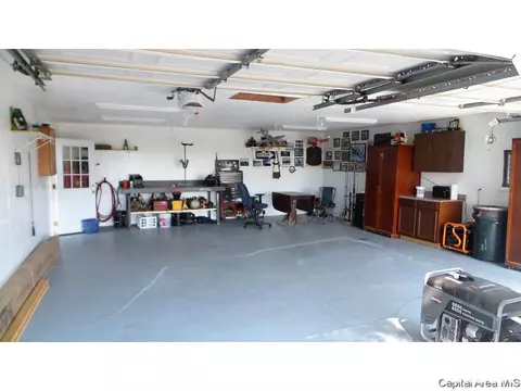1558 Berwick Rd, Abingdon, IL 61410 photo 23
