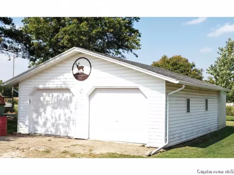 1558 Berwick Rd, Abingdon, IL 61410 photo 22