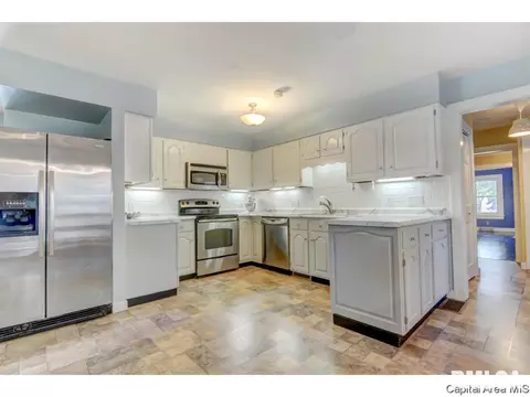 2145 S Bates, Springfield, IL 62704 photo 10