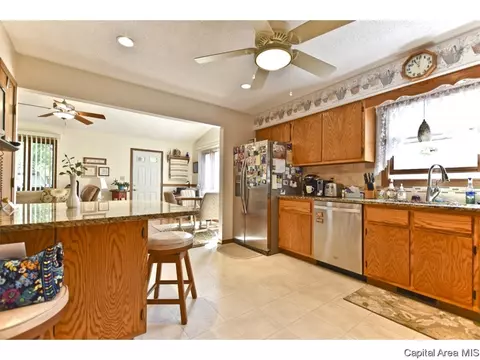 5224 Buford St, Springfield, IL 62703 photo 8