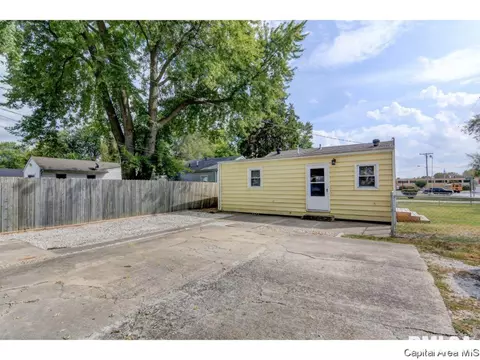 1401 Chalmers St, Springfield, IL 62703 photo 8