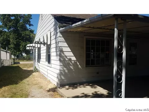 2319 S 1st St, Springfield, IL 62704 photo 13