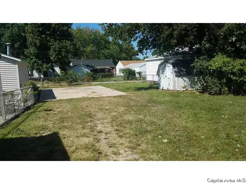 2319 S 1st St, Springfield, IL 62704 photo 11