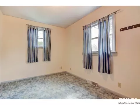 2224 S Spring St, Springfield, IL 62704 photo 24