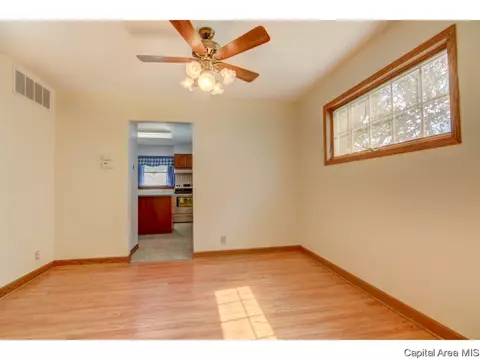 2224 S Spring St, Springfield, IL 62704 photo 9
