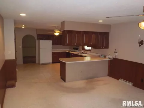 2 Pajim Ln, Springfield, IL 62711 photo 8