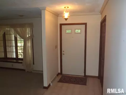 2 Pajim Ln, Springfield, IL 62711 photo 2