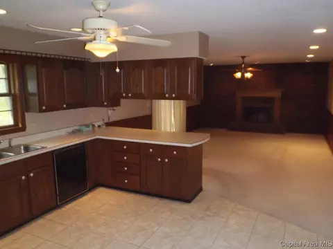 2 Pajim Ln, Springfield, IL 62711 photo 7