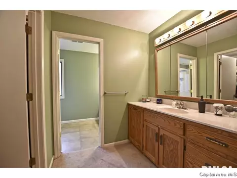 1600 Bent Oak Dr, Springfield, IL 62704 photo 22