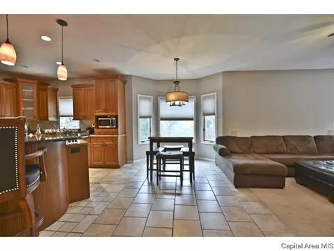1600 Bent Oak Dr, Springfield, IL 62704 photo 18