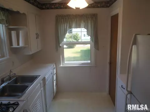 2072 N 6th, Springfield, IL 62704 photo 5