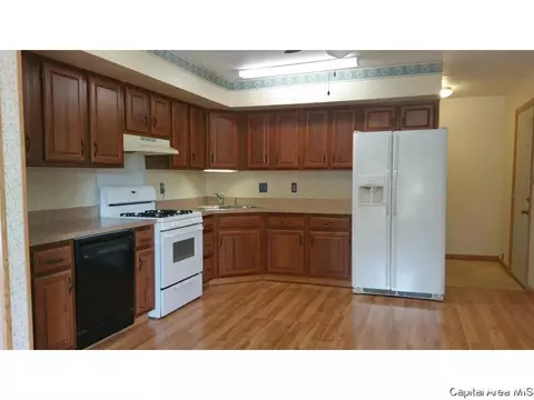 2929 Sherborn Rd, Springfield, IL 62702 photo 3