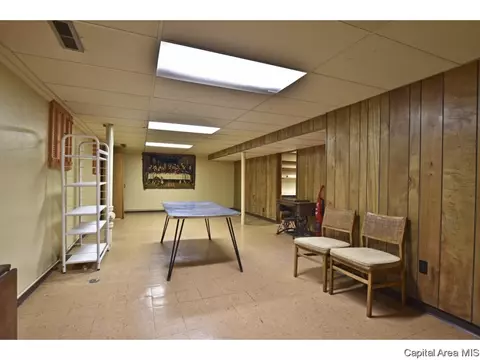 2409 S Whittier Ave, Springfield, IL 62704 photo 20