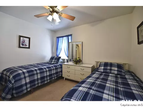 2409 S Whittier Ave, Springfield, IL 62704 photo 17