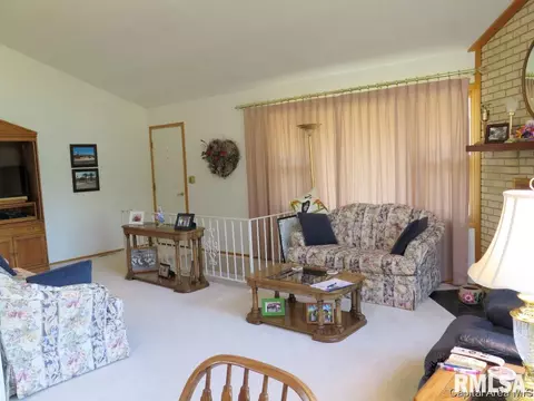 4662 Spaulding Orchard Rd, Springfield, IL 62711 photo 13