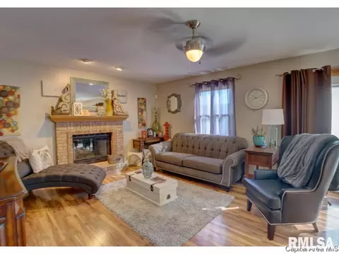 6604 Bellflower, Springfield, IL 62712 photo 3