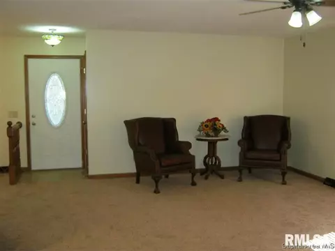 111 Astoria Rd, Springfield, IL 62704 photo 6