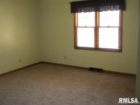 111 Astoria Rd, Springfield, IL 62704 photo 10