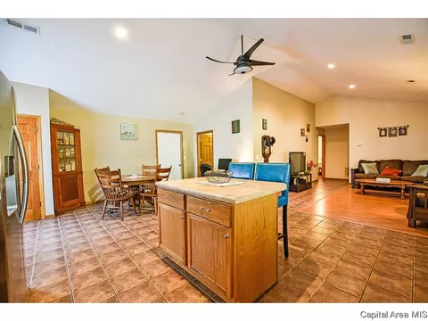 4155 Riverside Dr, Springfield, IL 62707 photo 9