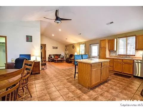 4155 Riverside Dr, Springfield, IL 62707 photo 8