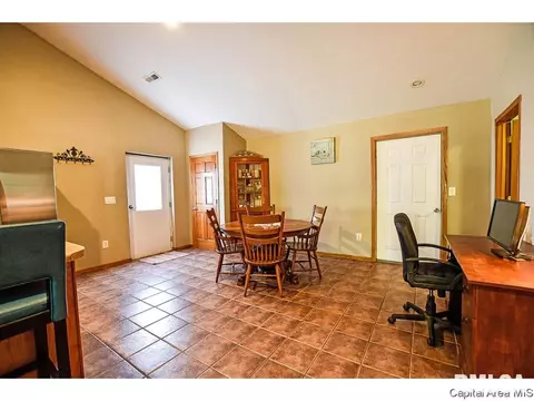 4155 Riverside Dr, Springfield, IL 62707 photo 6