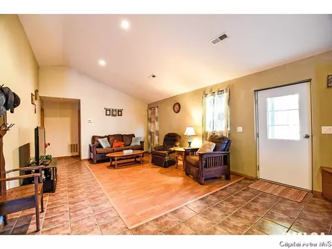 4155 Riverside Dr, Springfield, IL 62707 photo 2