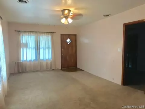 516 N Wesley St, Springfield, IL 62702 photo 9