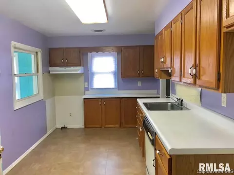 516 N Wesley St, Springfield, IL 62702 photo 4