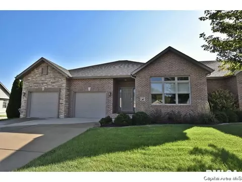 1716 Interlacken Rd, Springfield, IL 62704 photo 1