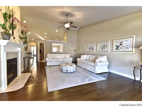 1716 Interlacken Rd, Springfield, IL 62704 photo 6